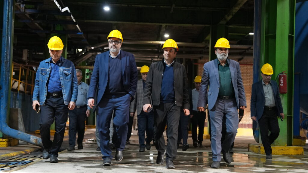 رفاه و معیشت کارگران نیشکر اولویت اصلی است/برنامه‌های متنوعی برای ارتقای رفاه کارگران اجرایی می شود