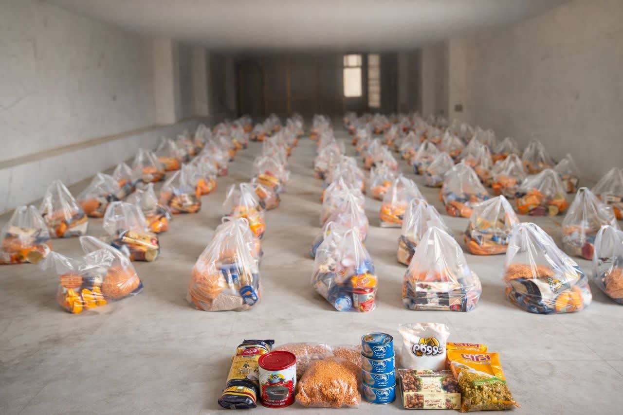 اهدای ۱۱۸ بسته معیشتی توسط شرکت کشت و صنعت امام خمینی(ره) به خانواده‌های نیازمند