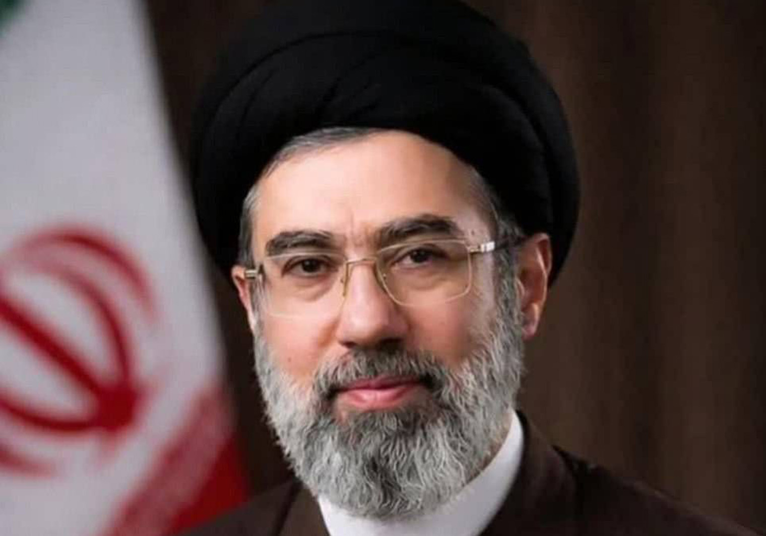 پیام دکتر مقداد محمودی مدیرعامل شرکت توسعه نیشکر در پی انتخاب رهبر معظم انقلاب اسلامی؛