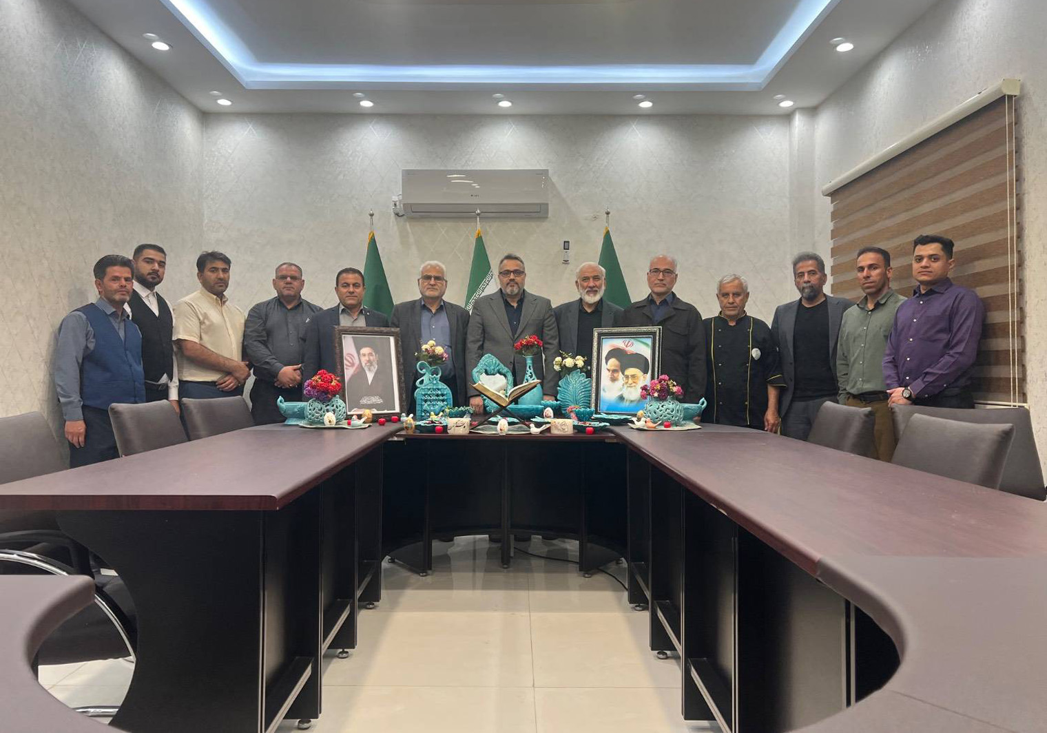 حضور دکتر محمودی در جمع کارکنان نیشکر سلمان فارسی هم‌زمان با تحویل سال ۱۴۰۵